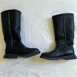 UGG Black Leather Shearling Boots W Size 7